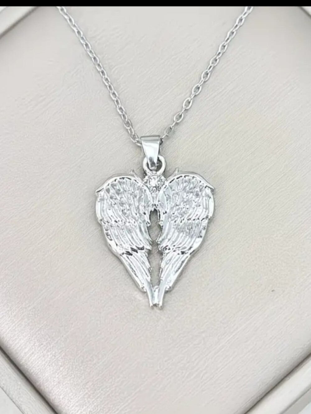 Silver Angel Wing Heart Pendant Necklace - Elegant Heart Wing Jewelry. 3 Pcs - Picture 5 of 6